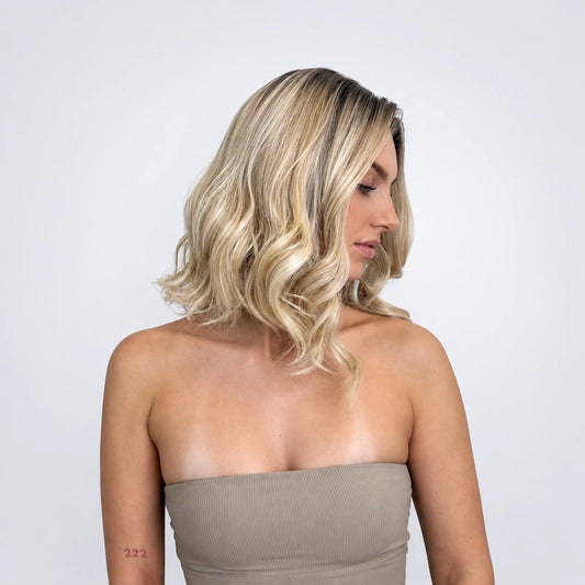 Iris Vegan Syntetisk Peruk – Lace Front Plus