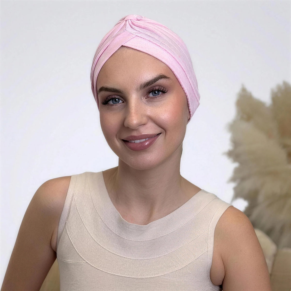 Turban Ella i rosa framifrån