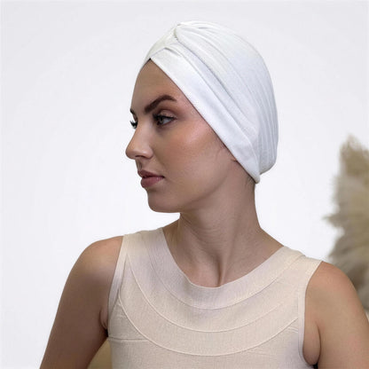 Turban Ella i vit i profil