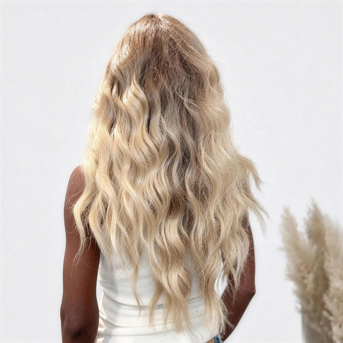 Angela Vegan Syntetisk Peruk – Lace Front Plus
