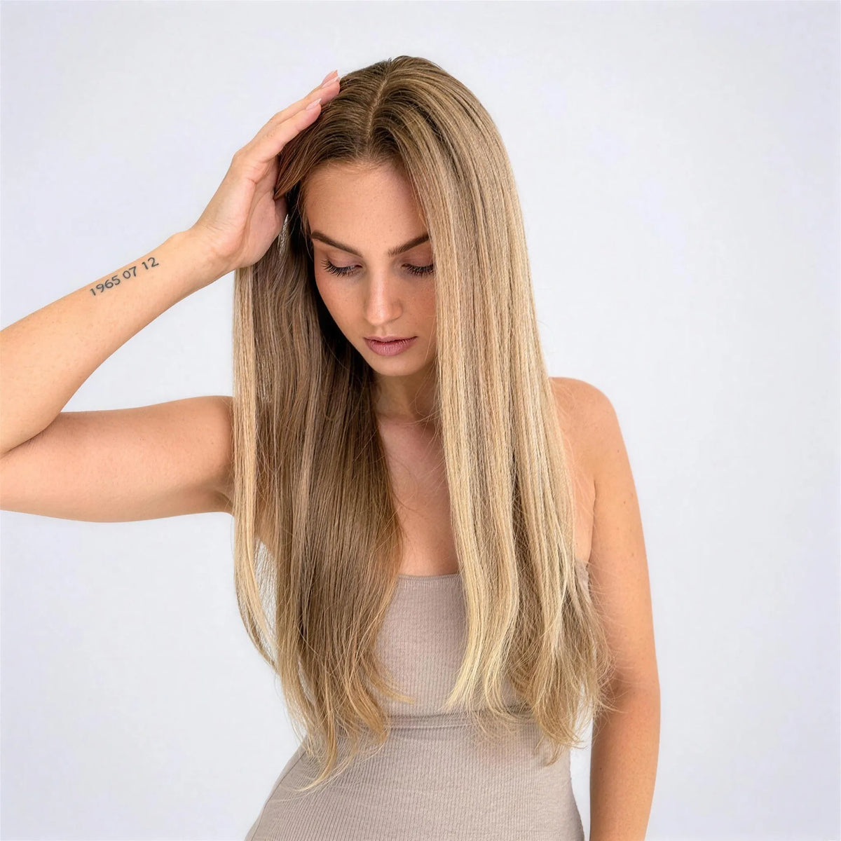 Belle Lace Front Plus – Natural ash blonde, lång