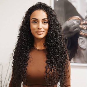 Buchen Sie das Einsetzen und Wiedereinsetzen von eingenähten Haarverlängerungen