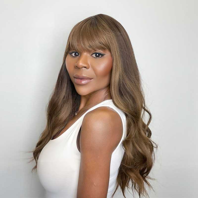 Chantelle Klassisk Syntetperuk med lugg - Fairwithhair