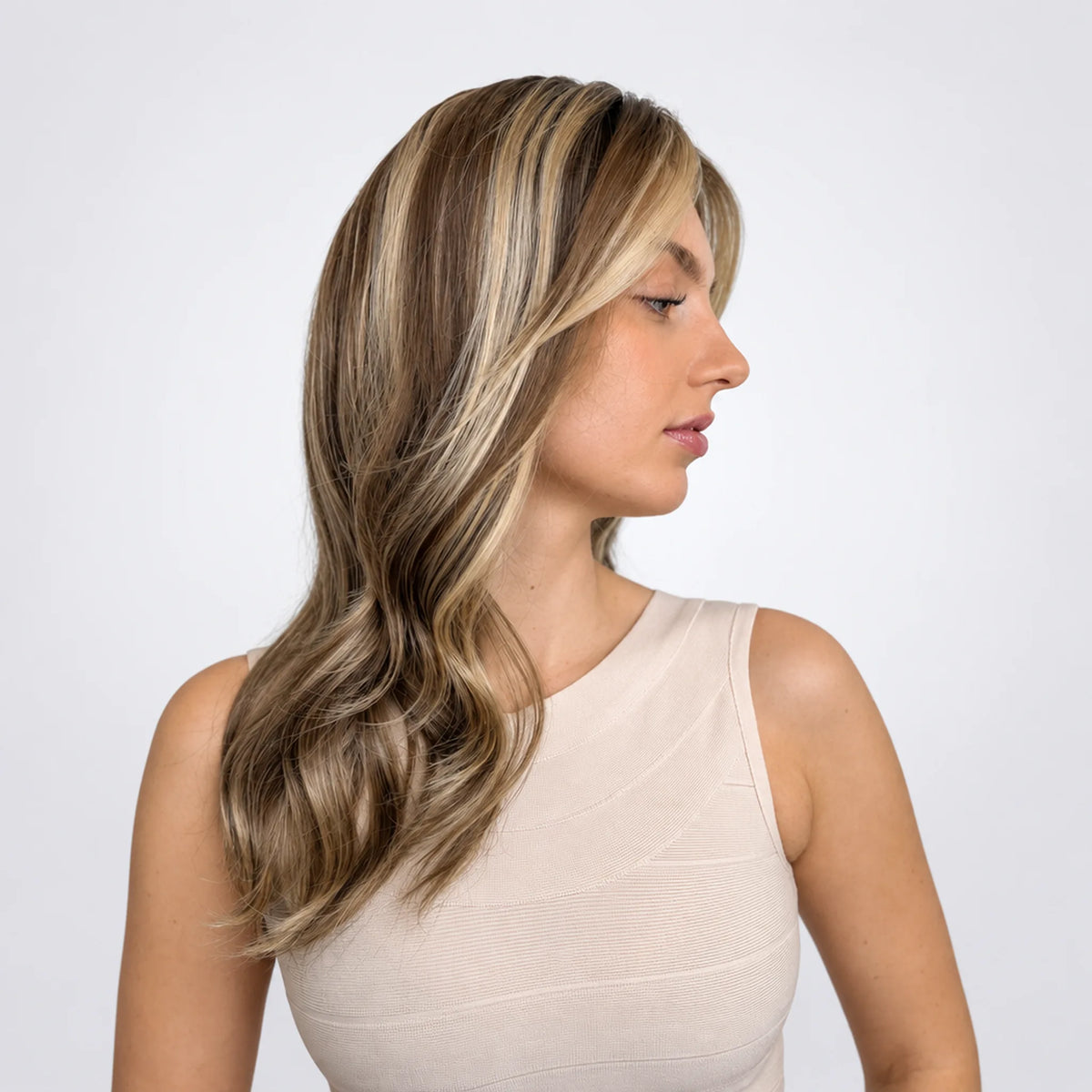 Love Vegan Syntetisk Peruk – Lace Front Plus