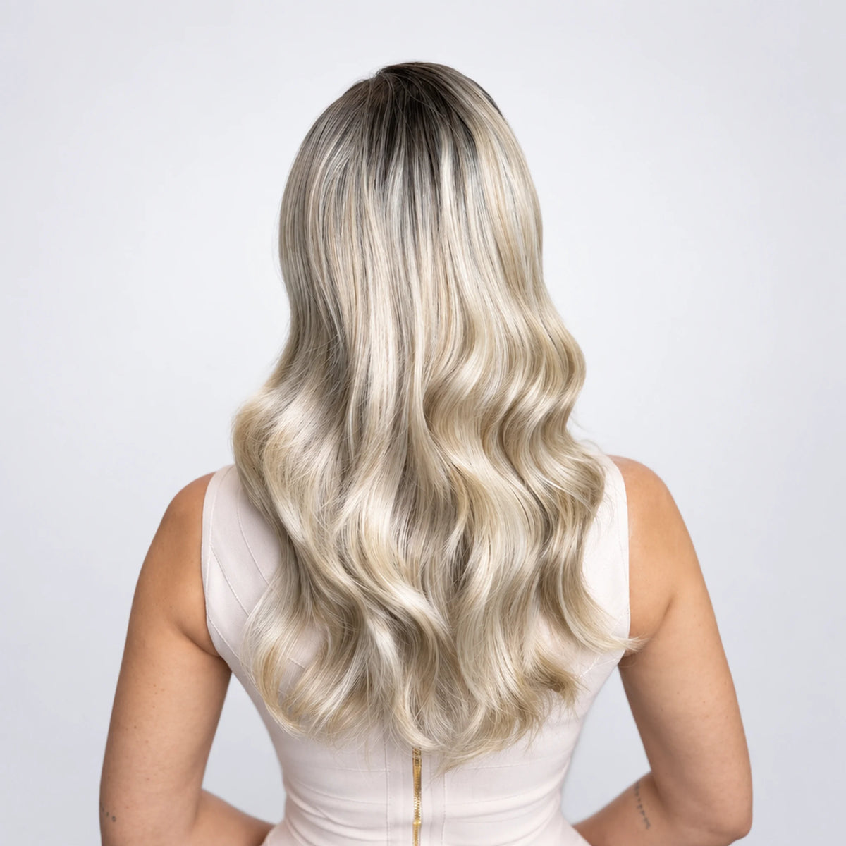 Love Vegan Syntetisk Peruk – Lace Front Plus