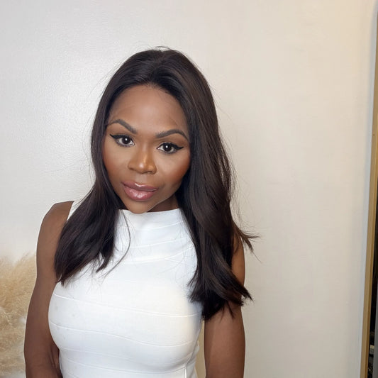 Luxury Peruk Äkta Hår – Grace, Lace Front Plus, färg 1B, framifrån
