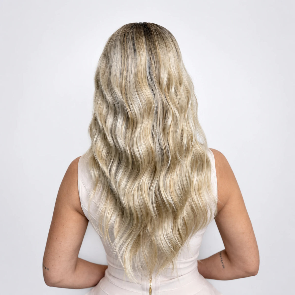 Signe Vegan Syntetisk Peruk – Mono Part, Blond