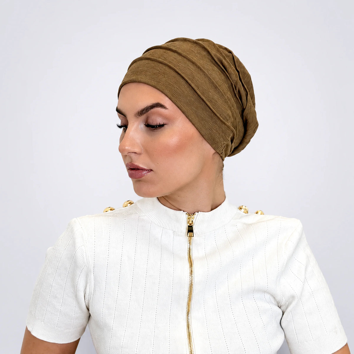 Turban med volanger – brun