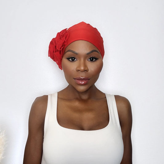 Turban Viola – elegant med ros på sidan, färg Röd, framifrån