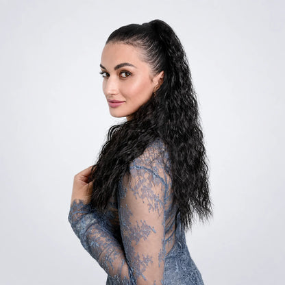 Vegan Ponytail – Krullig på modell - Fairwithhair